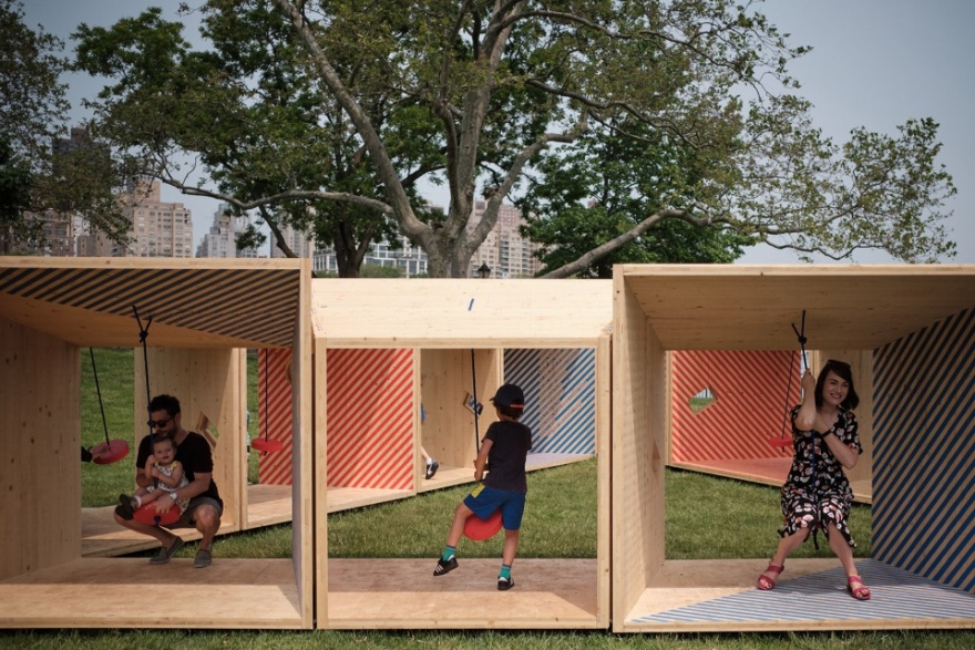 纽约回收木质展亭“Salvage Swings”-18