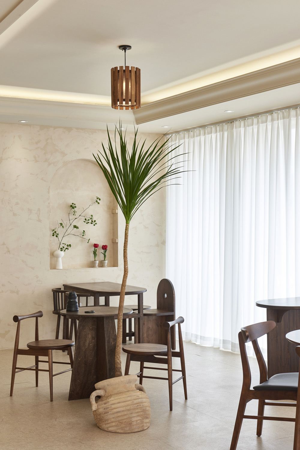 白色与木色，打造温馨的 24 平米咖啡厅-16