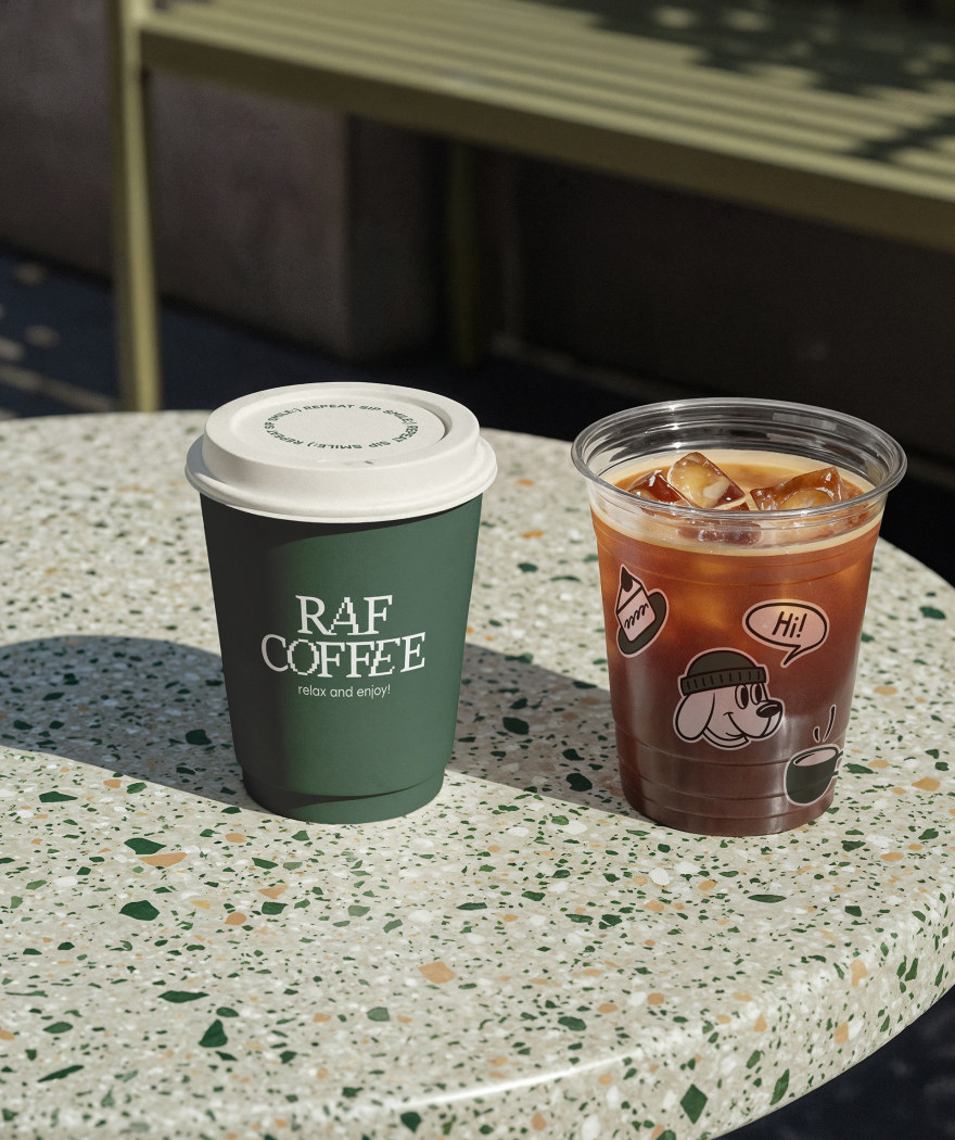 皇家空军·咖啡店品牌塑造
注:RAF一般指英国皇家空军(Royal Air Force),这里结合语境以其为基础进行翻译 丨UkraineKyiv-11