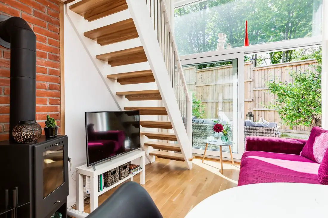 23 平米迷你瑞典小屋，温暖舒适的空间设计-10