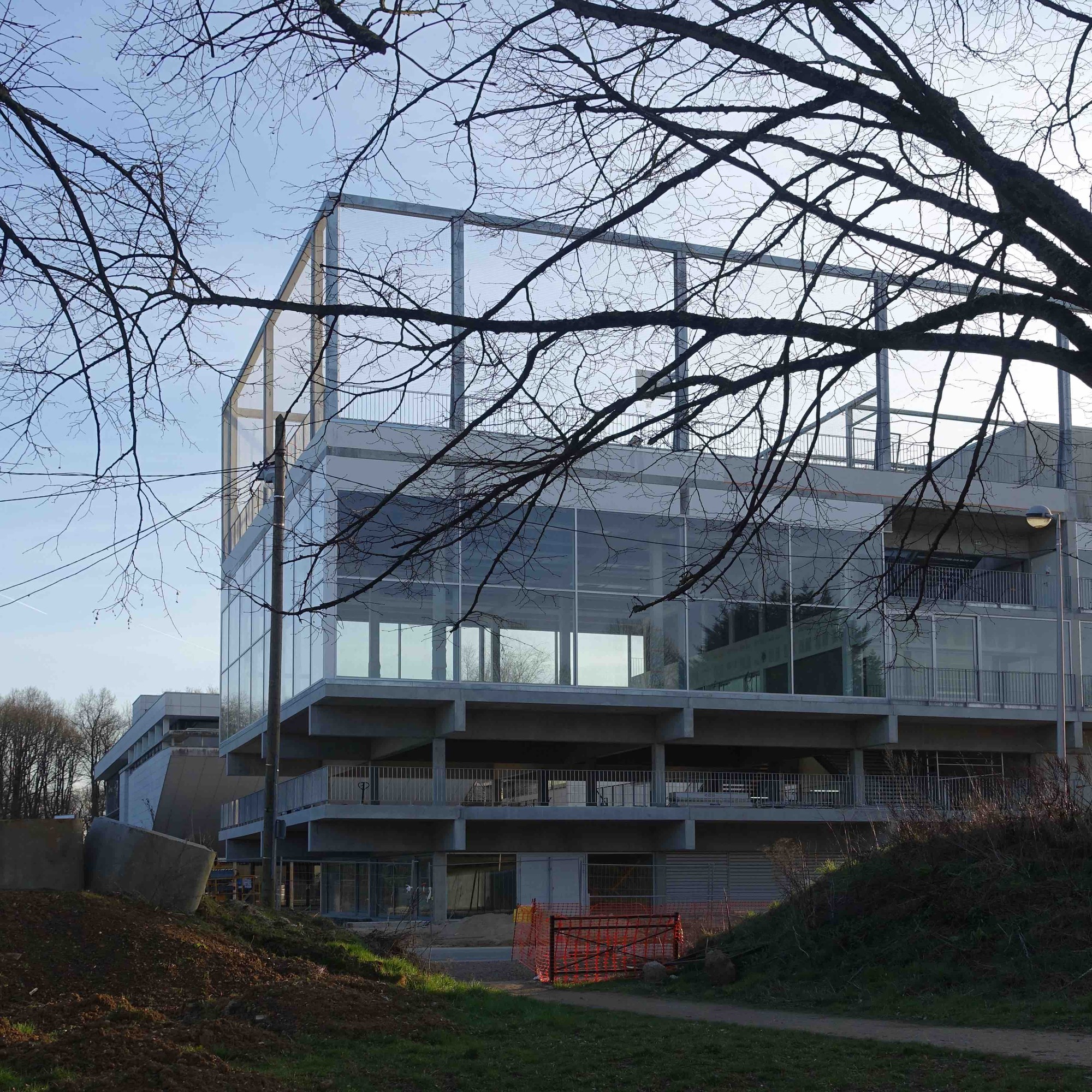 公共冷却器 | 巴黎萨克莱新校区的共享空间-41