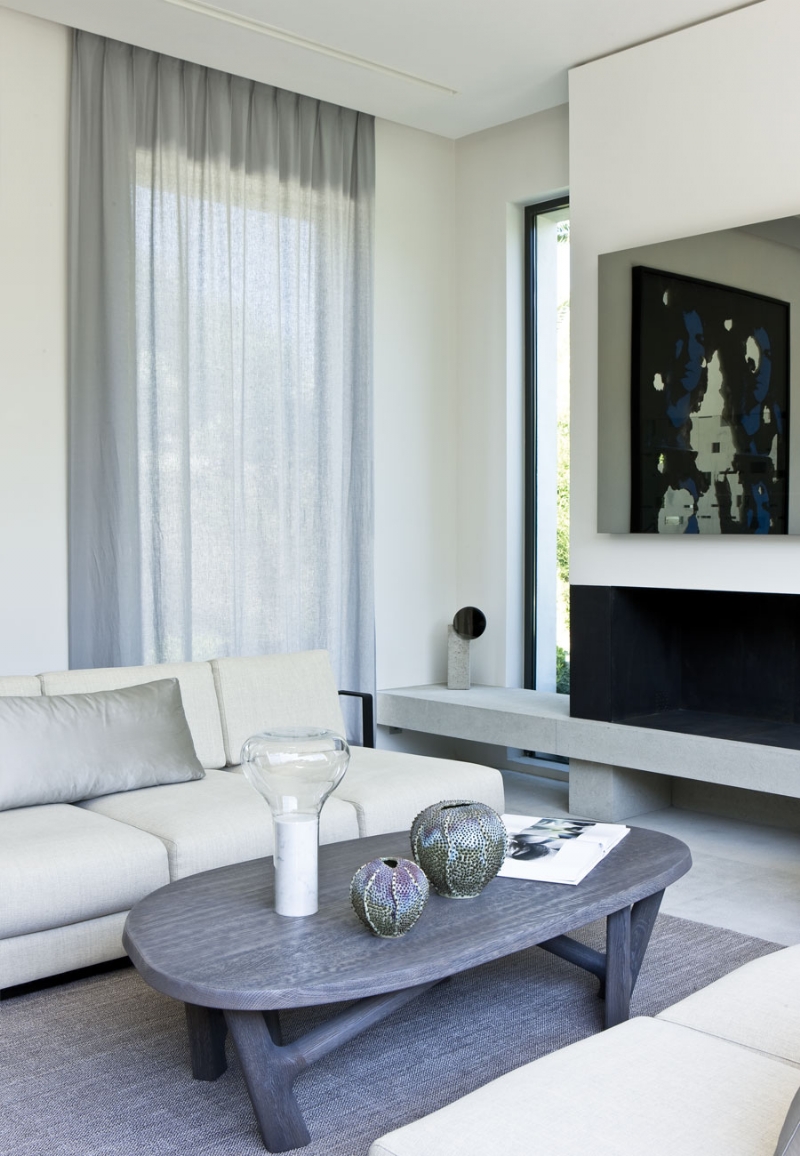 法国圣特·罗佩私人别墅 | 素雅简约主义之美-3