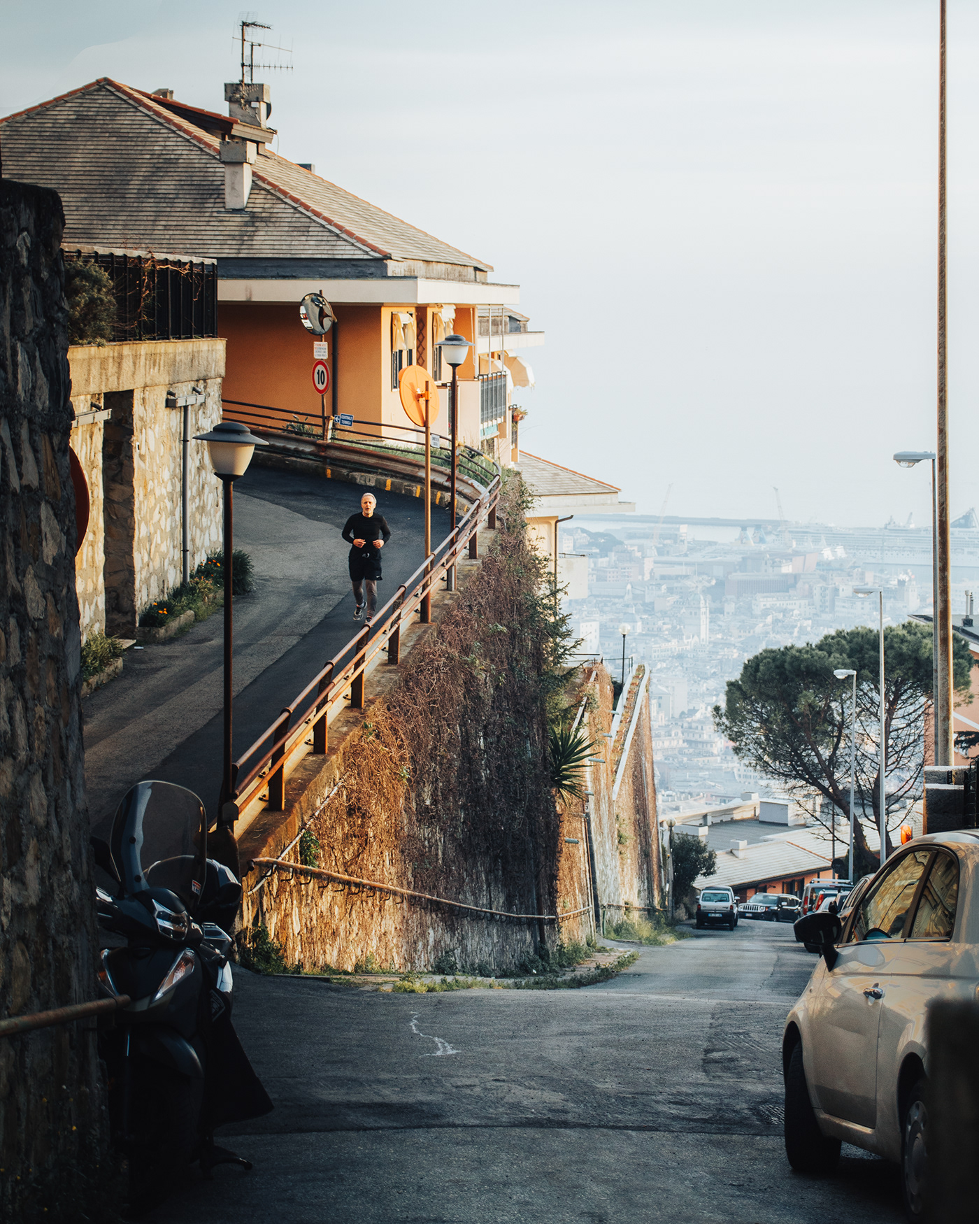 商业街区 Street Photography in Genoa-4