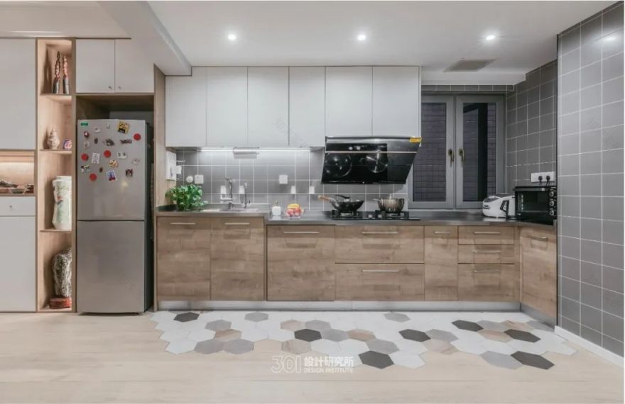 78 平米北欧风之家 | 墨绿背景墙的稳重与雅致-29