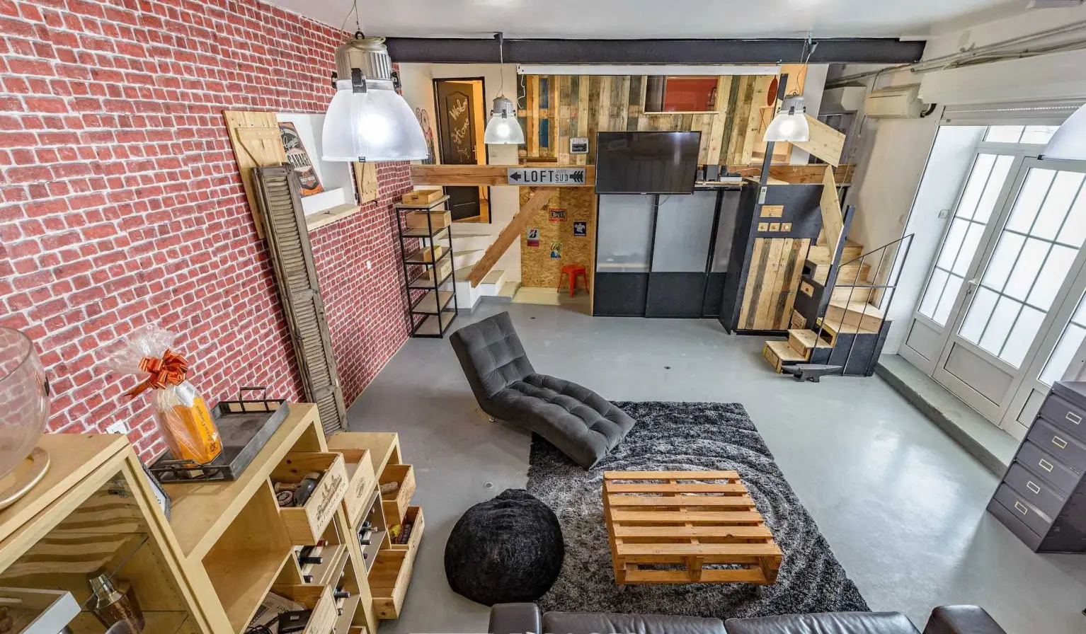 尼斯旧车库改造的纽约风格 loft-8