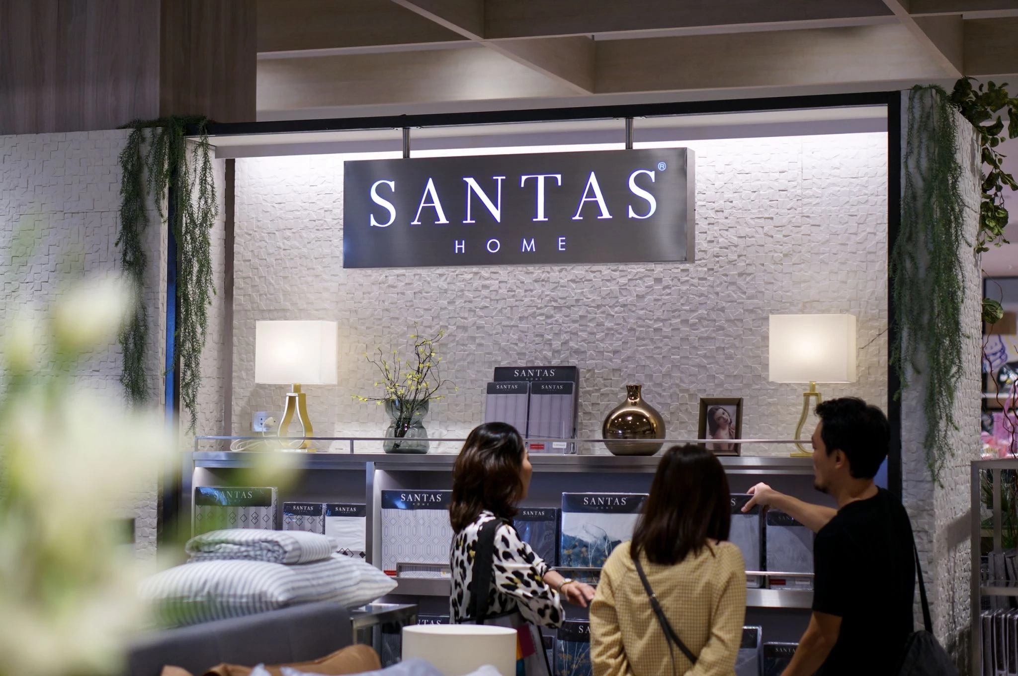 温馨时尚的床品店设计-19