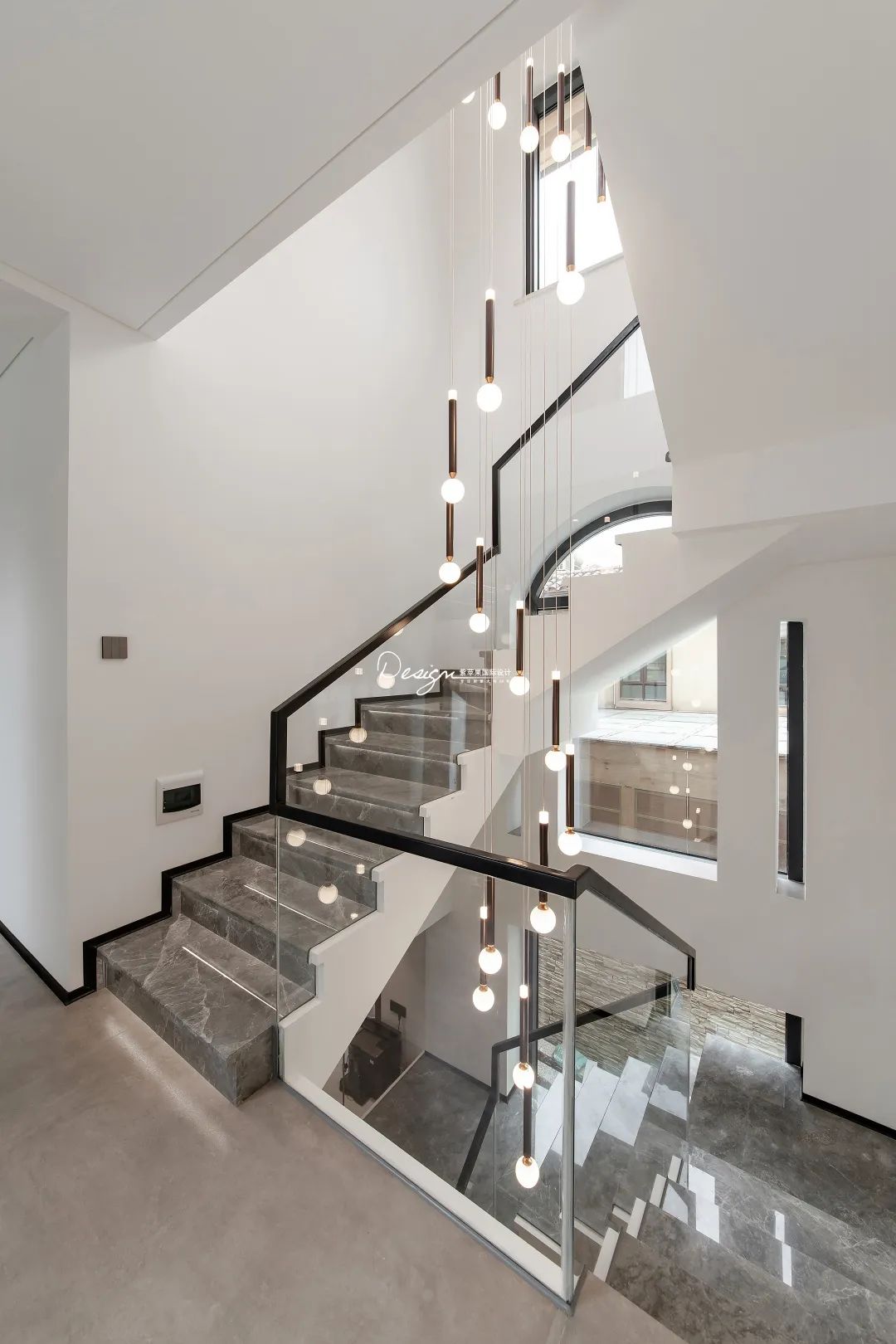 昆明滇池卫城现代简约商住空间丨中国昆明丨紫苹果装饰(昆明)分公司-93