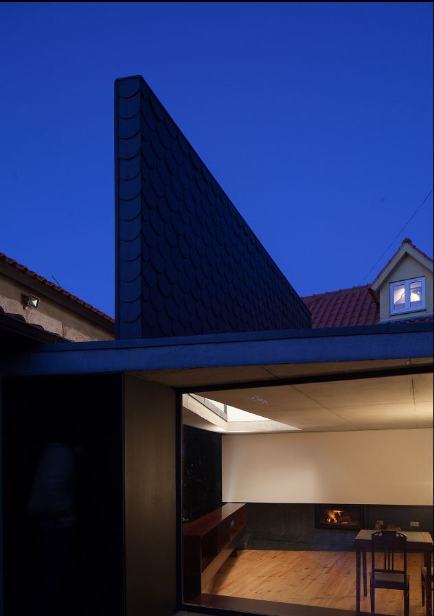 餐厅与壁炉组合空间设计丨Nuno Melo Sousa工作室-18