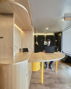 PIVOT 办公室改造丨厄瓜多尔丨IWI Studio + Tec Taller EC