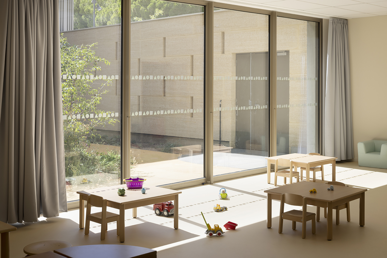 雅克·希拉克学校与体育馆-33