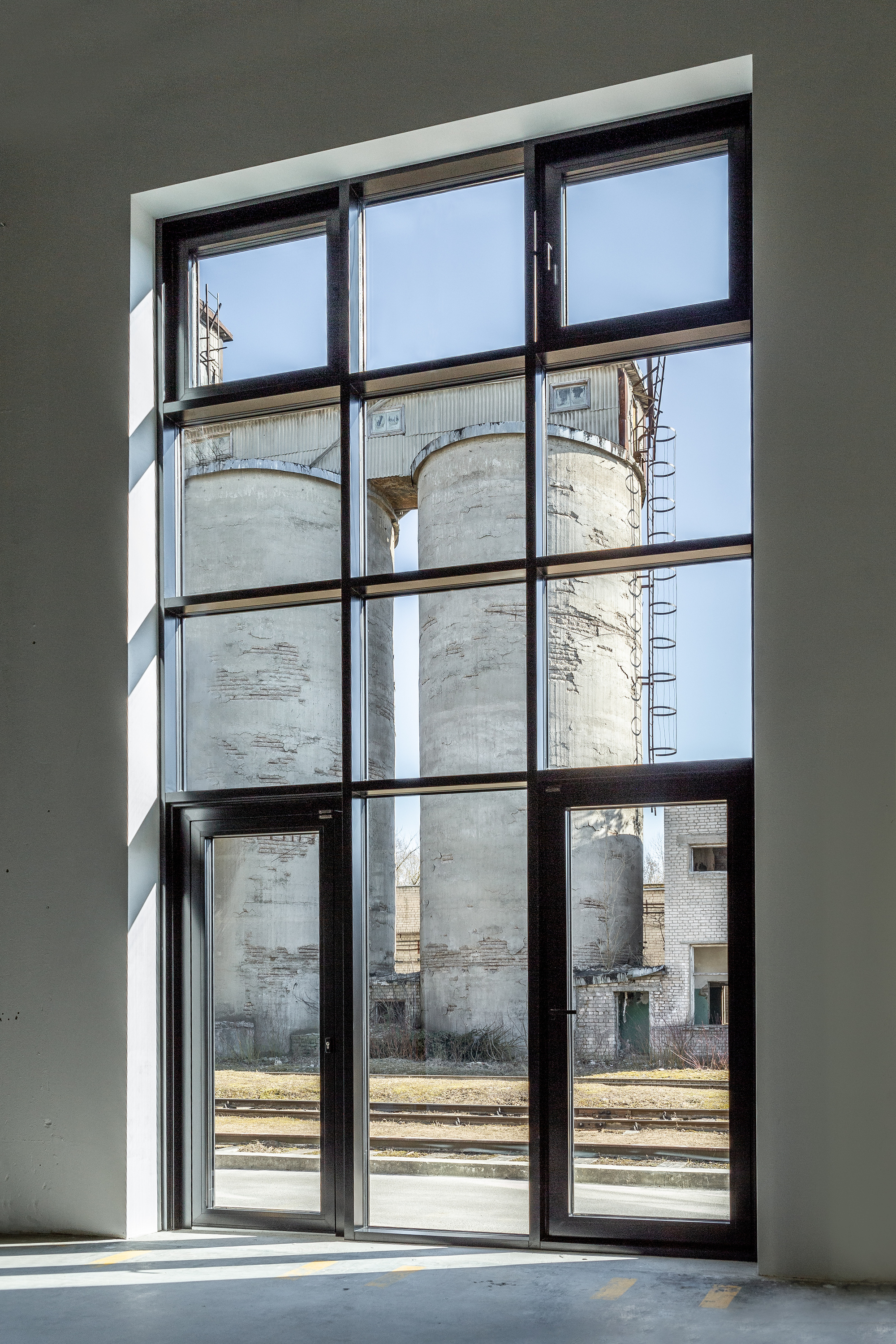 Betono Fabrikas Concrete Factory Conversion / DO Architects-26