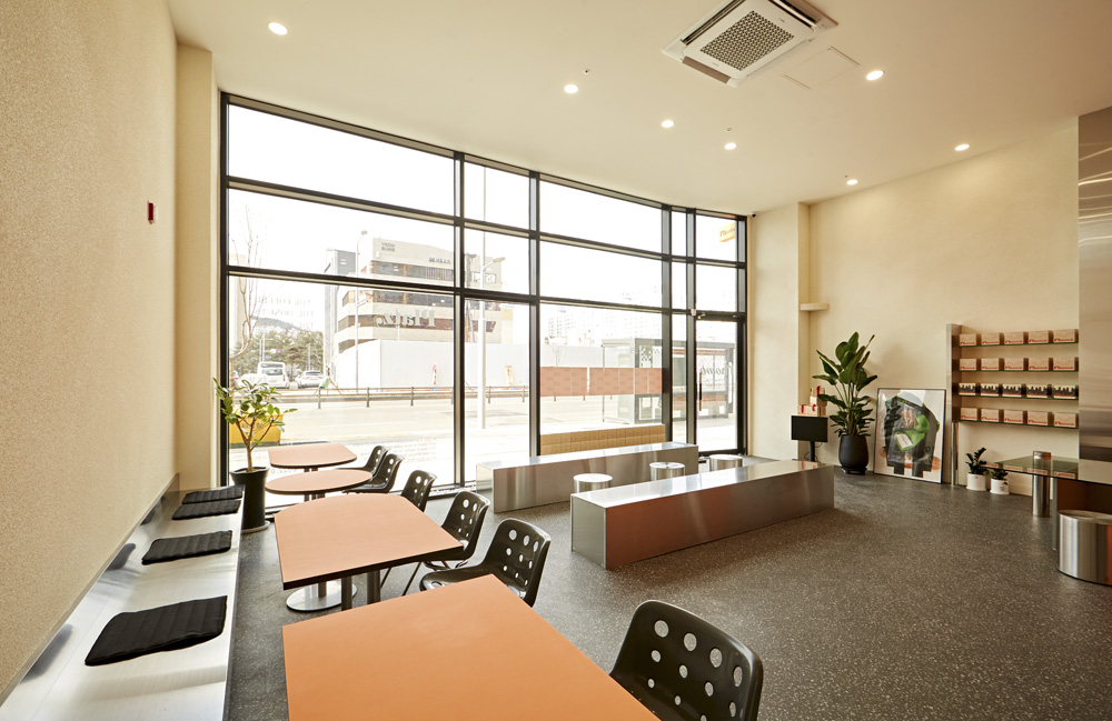 亮黄色糖果屋 | 28 平米小空间的无限可能-8