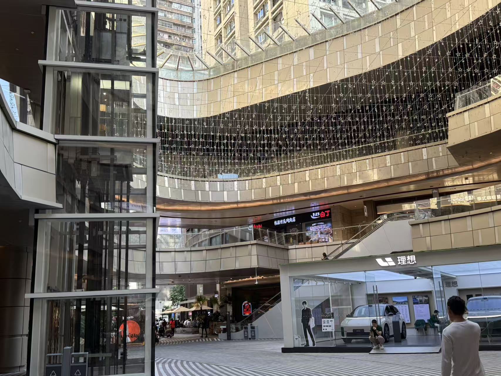 Boundless Jungle Voyage - Creative Outdoor Space Design-28