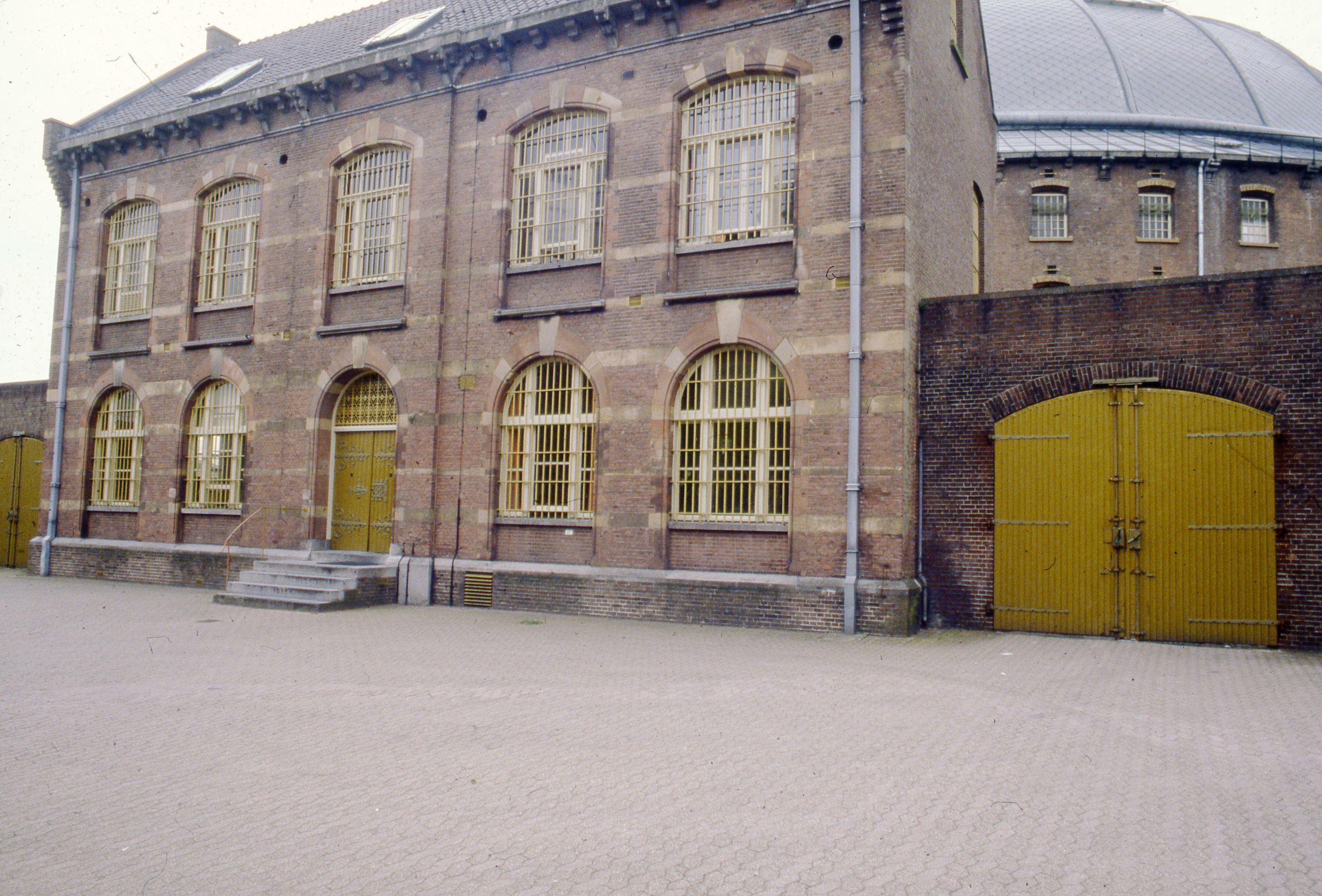 库佩尔全景监狱-61