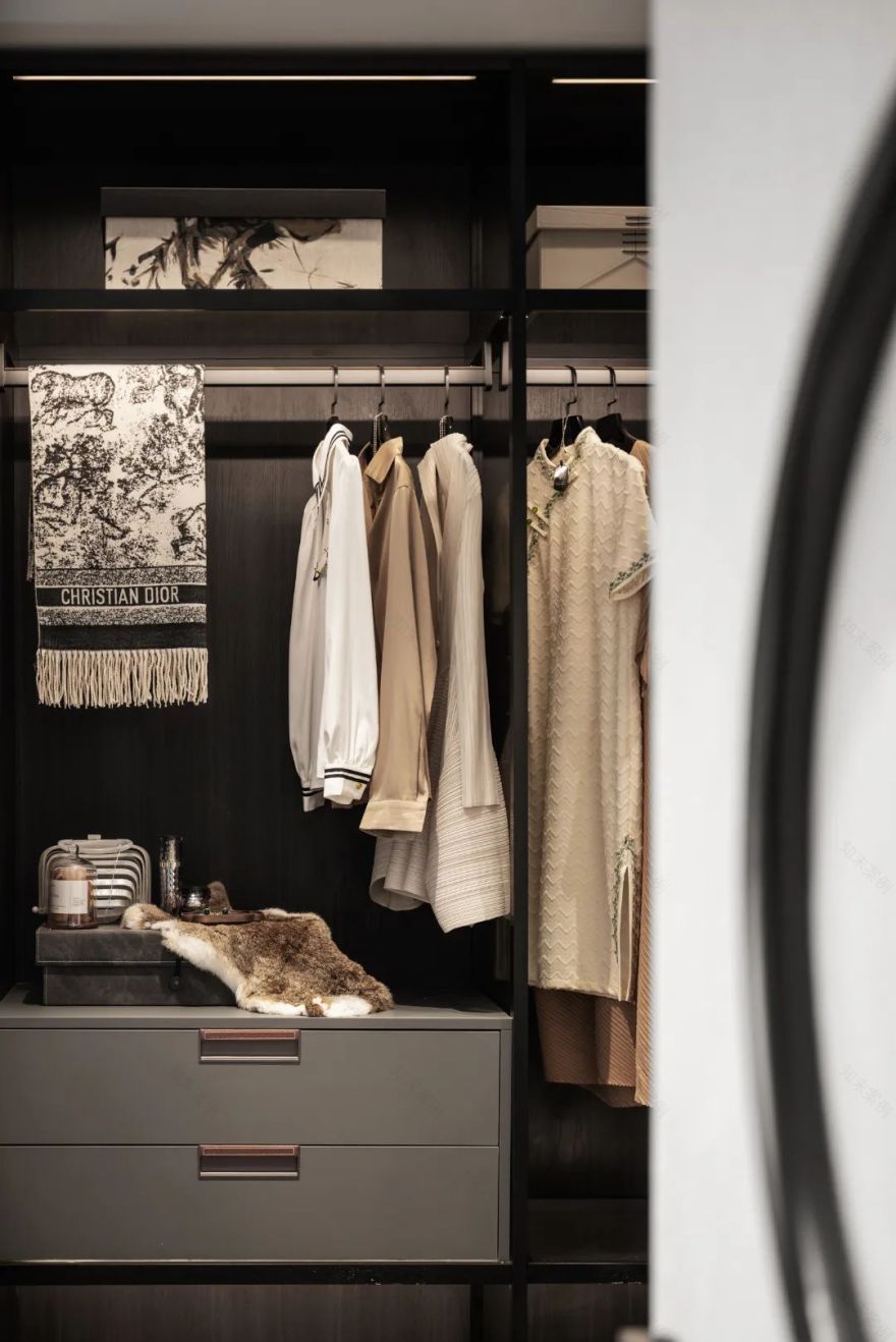 龙湖华越盛天·御湖境丨中国泉州丨北京靳朝晖设计有限公司-40