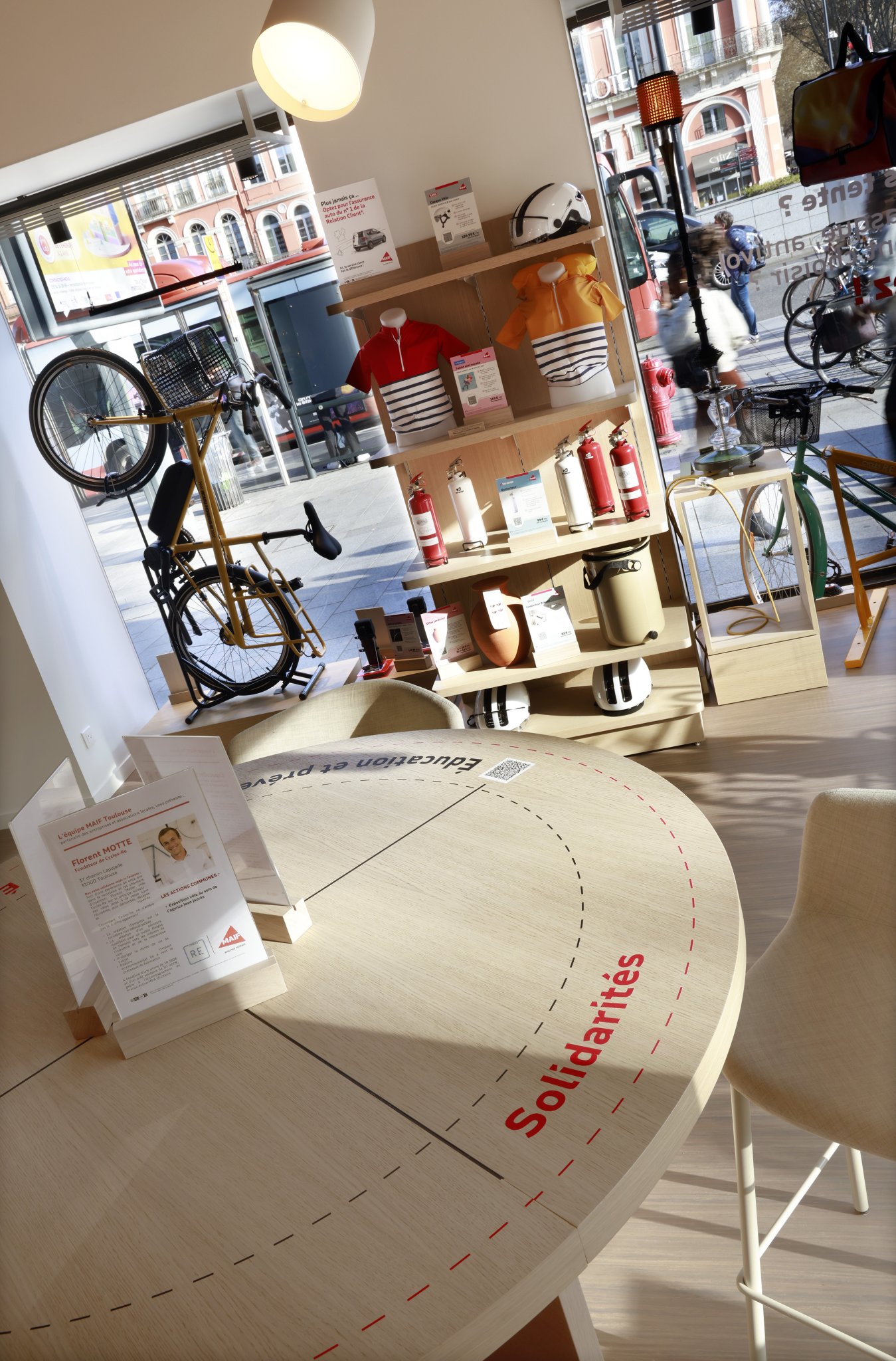 MAIF 新客户体验店设计丨Lonsdale-8