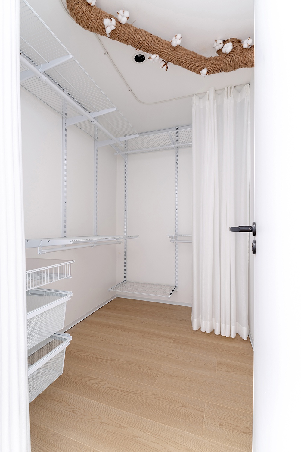 舍弃多余装饰，104㎡适老化简约风，重新定义退休生活本质-23