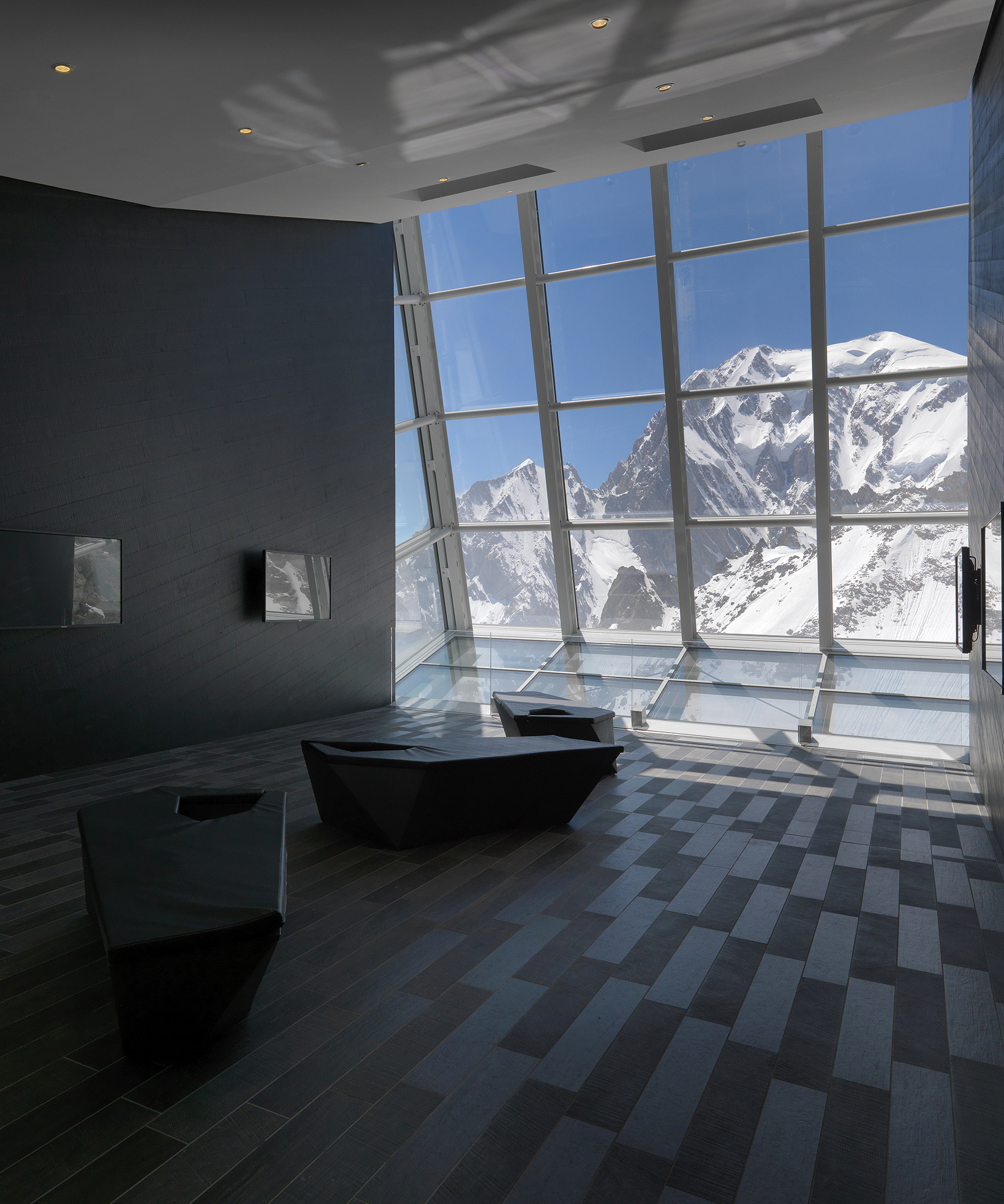 斯凯威蒙特比安科-28