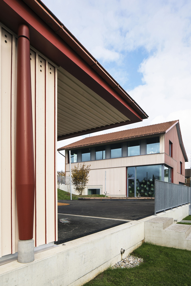 瑞士 Zihlschlacht 幼儿园 · 螺旋木构魅力-33