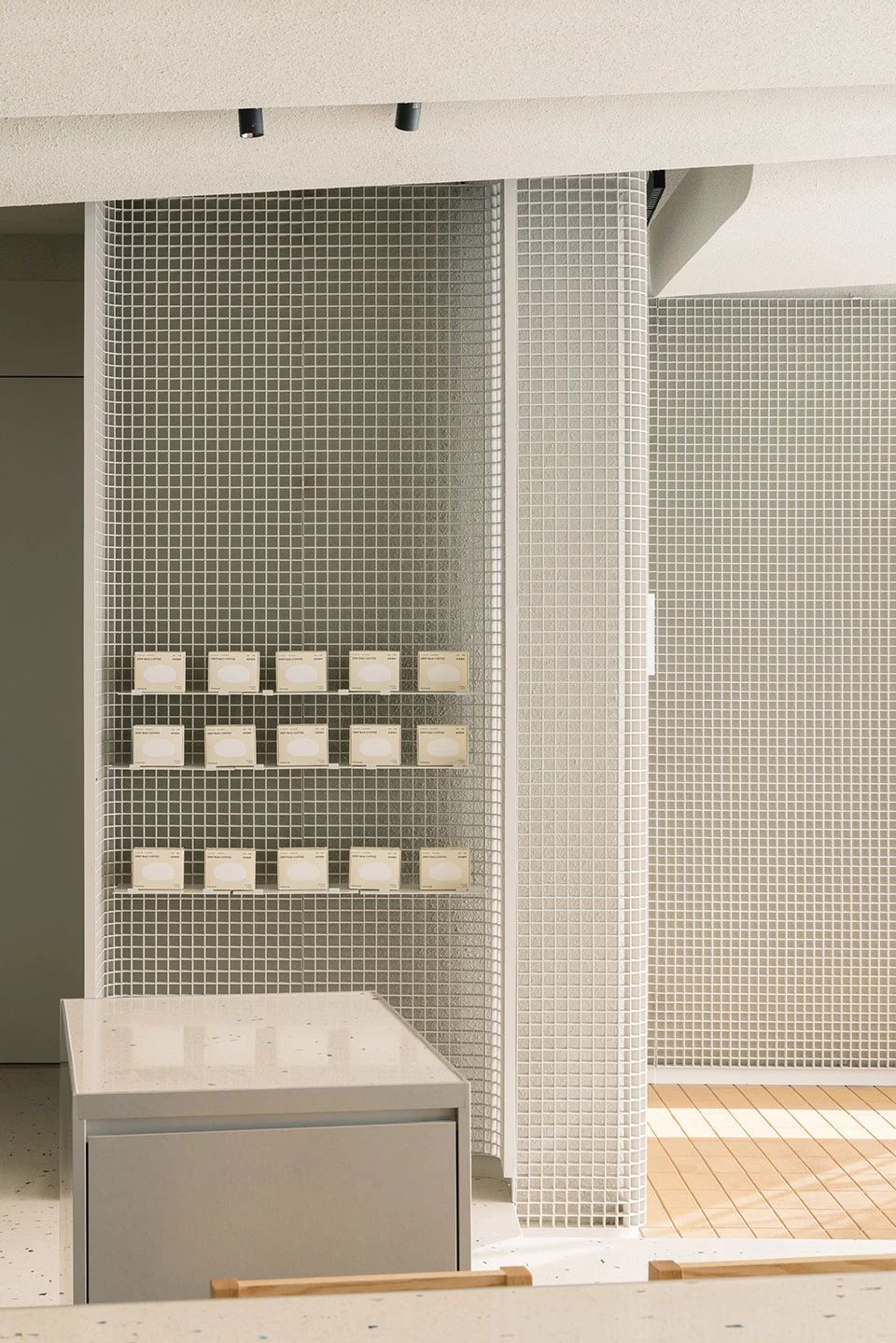 鱼缸咖啡丨中国南京丨Office AIO-46