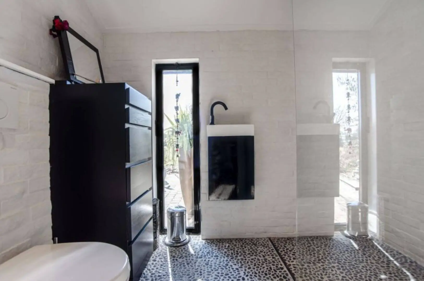 荷兰木屋假期 | 绿意盎然的现代设计-13