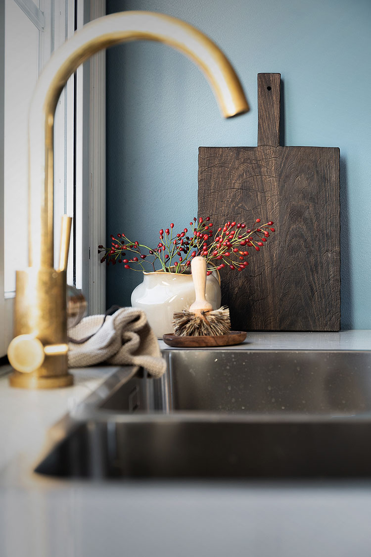 蓝色调的斯堪的纳维亚风格家居设计-5