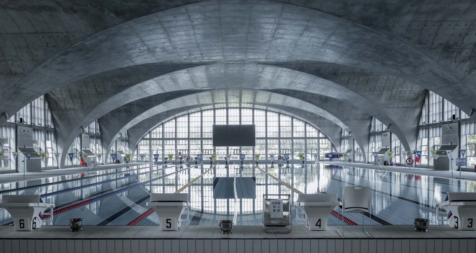 东南大学游泳馆丨SEUARCH 周琦工作室-16