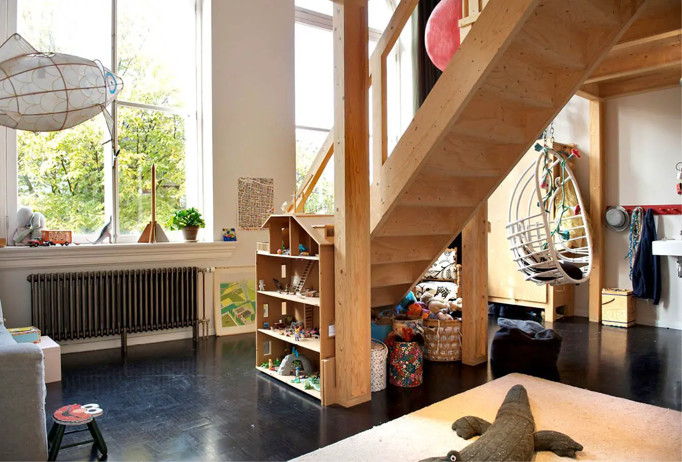 荷兰 19 世纪老学校改造的舒适亲子住宅-19