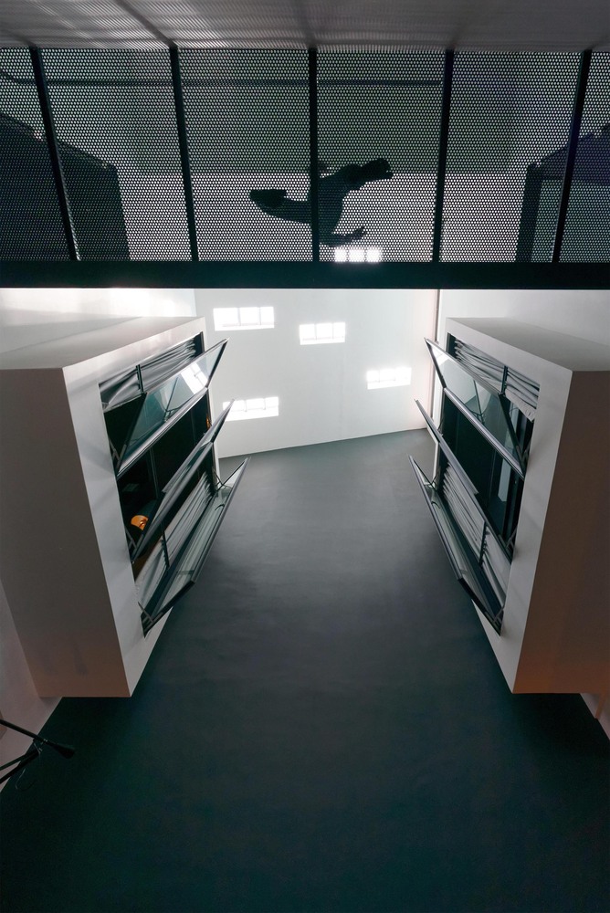 双人住宅中的流动空间与光影游戏-46