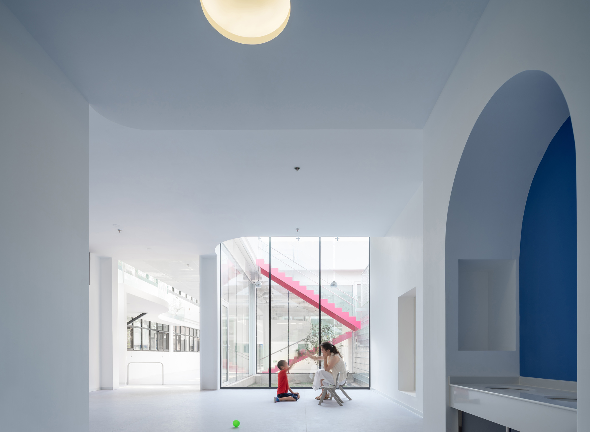 YU atelier 打造“博物馆式”幼儿园,儿童认知的宏大起点-1