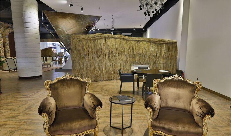 天津居然之家国际家居展馆——金字塔光影空间的原始魅力-22