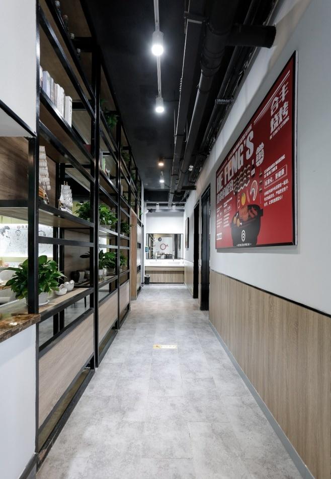 《人生一串》烧烤店 | 餐饮室内设计新潮流-28