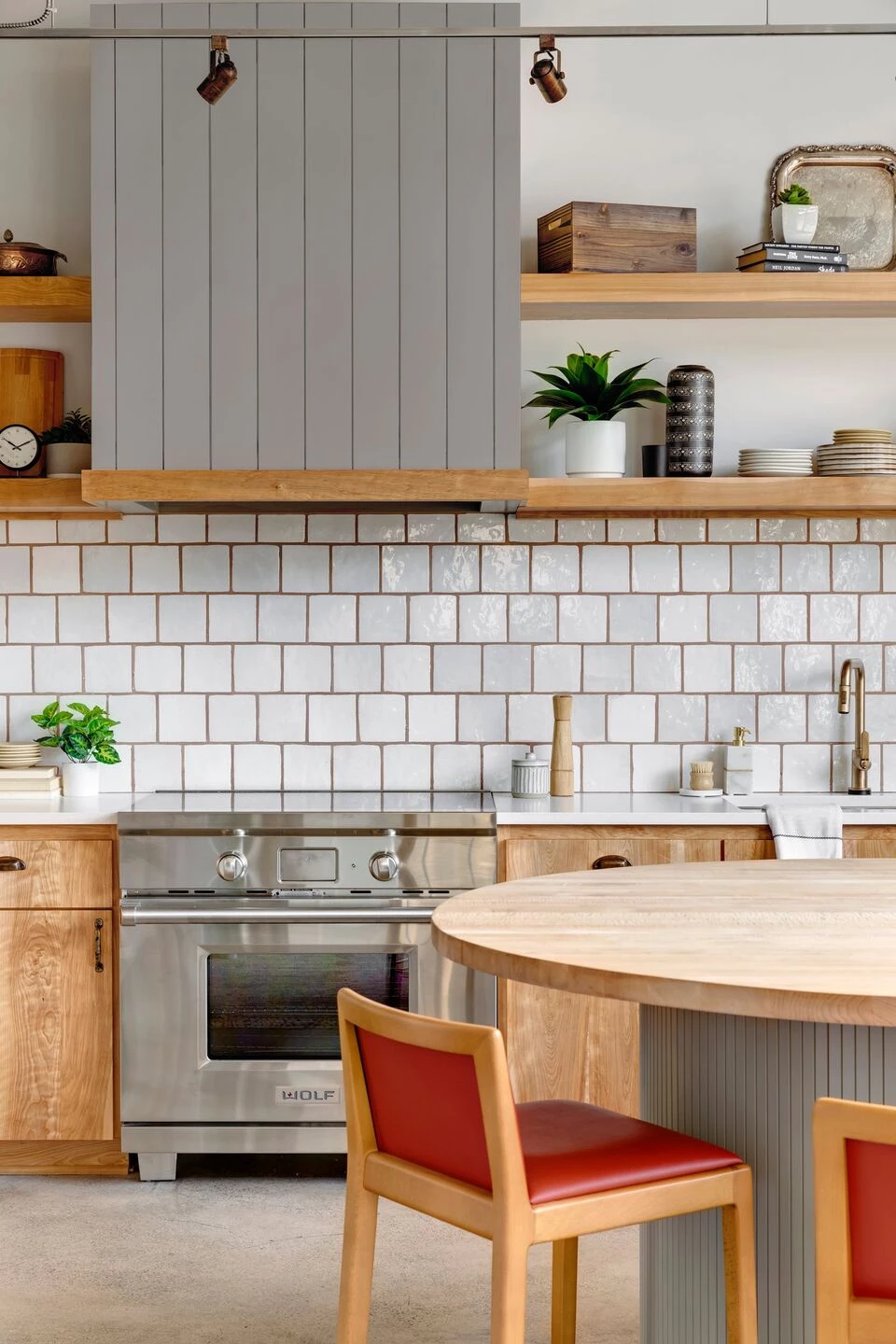 美国明尼阿波利斯 700 平方英尺公寓私人餐厅设计丨Studio Grey-6