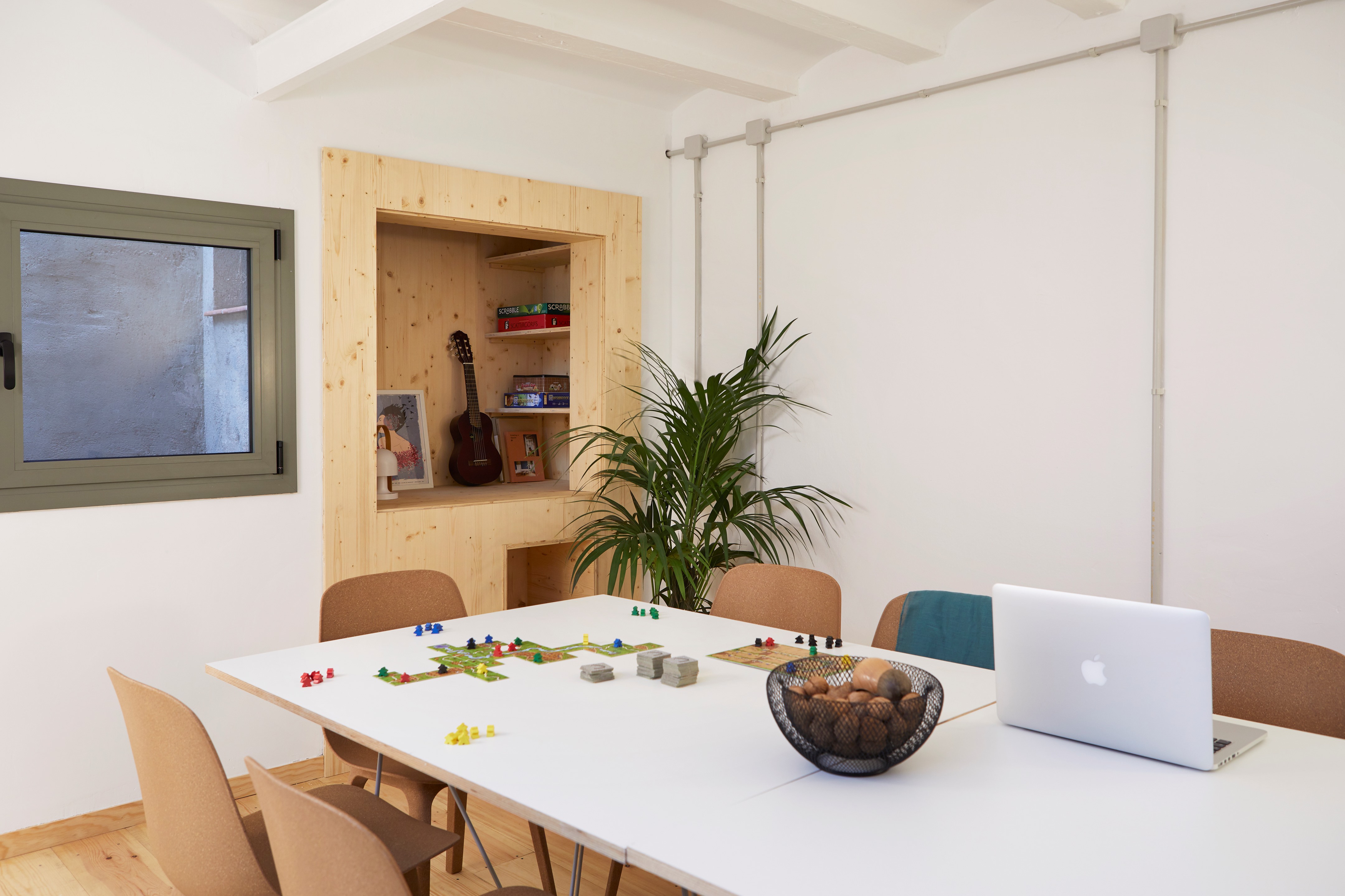 巴塞罗那共享公寓设计，打造青春活力空间-36