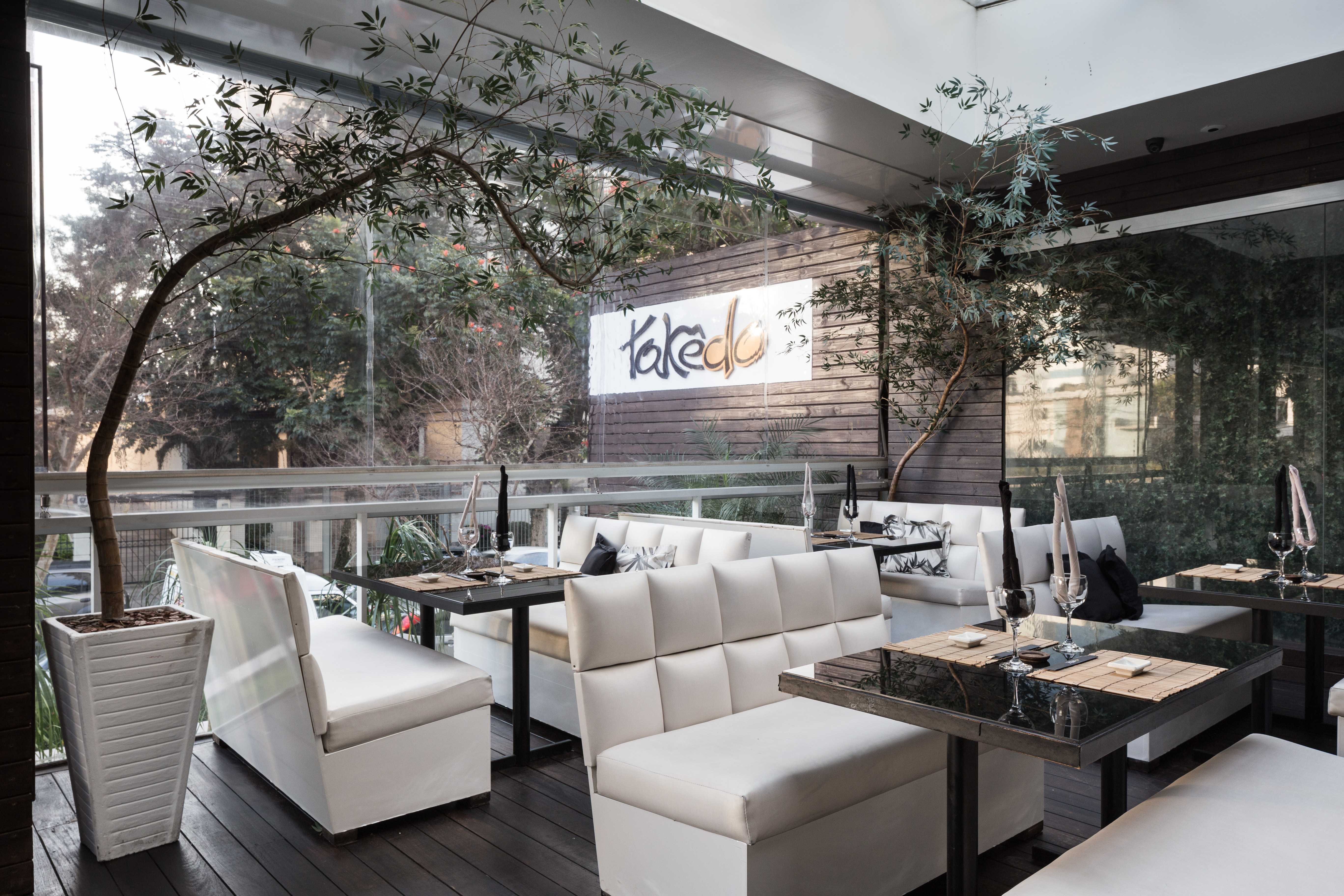 日本现代料理餐厅 Takedo 的精致室内设计-13