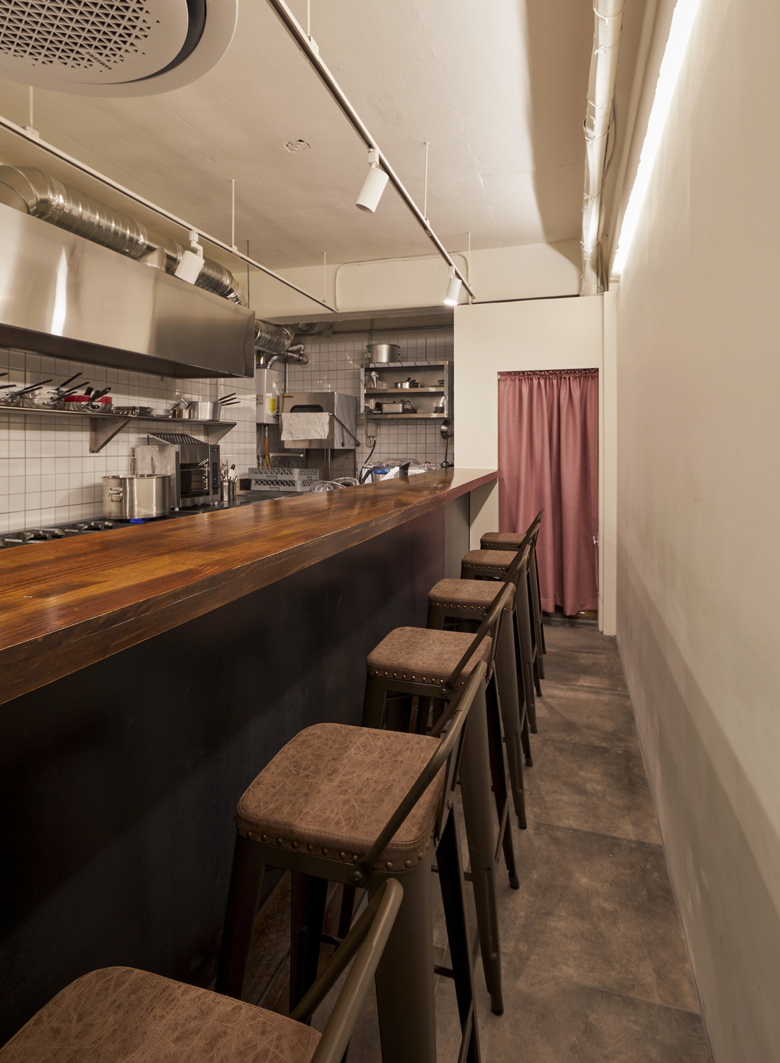 12 平意大利餐厅，极简优雅-6