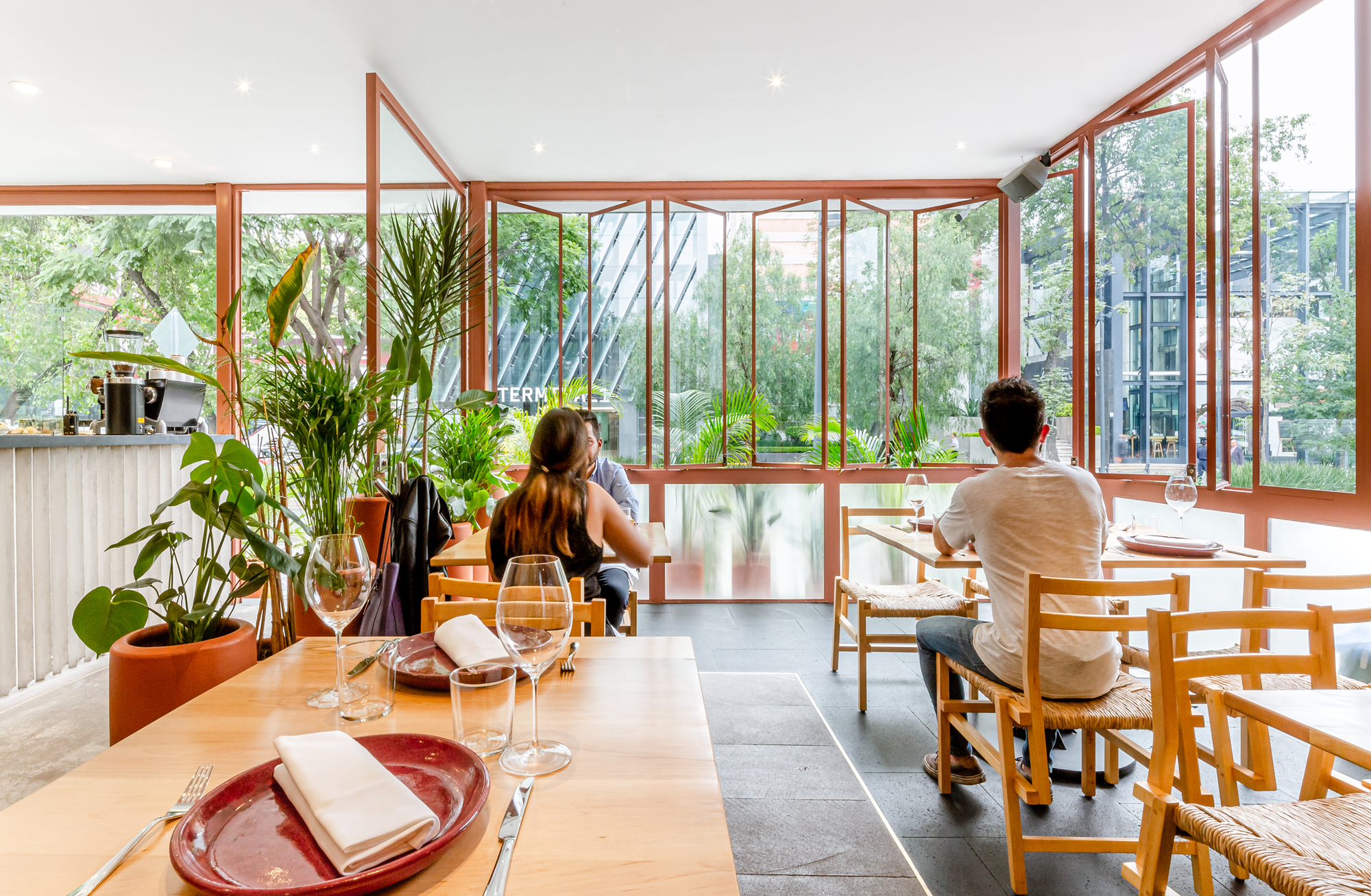 Mexican Restaurant Masaryk / Vrtical-24