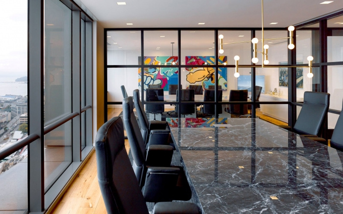 西雅图 Hughes Marino 现代原木办公空间-8