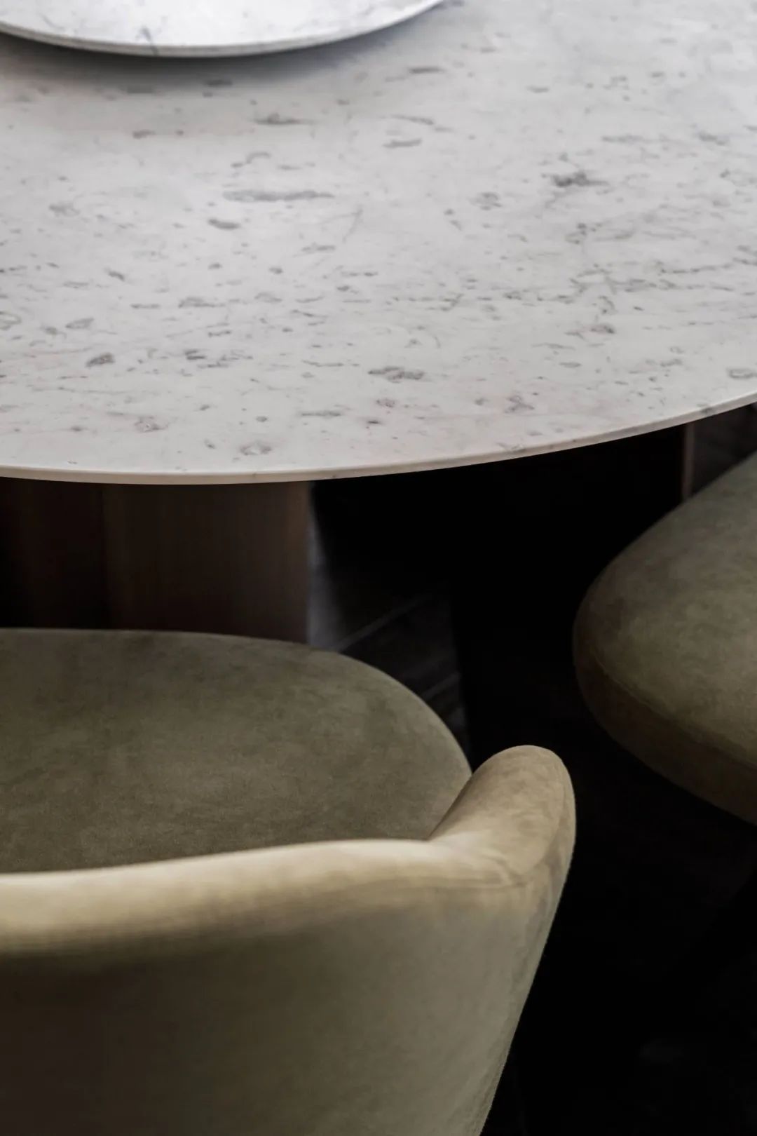 302㎡顶层复式住宅设计丨IQOSA Architect-20