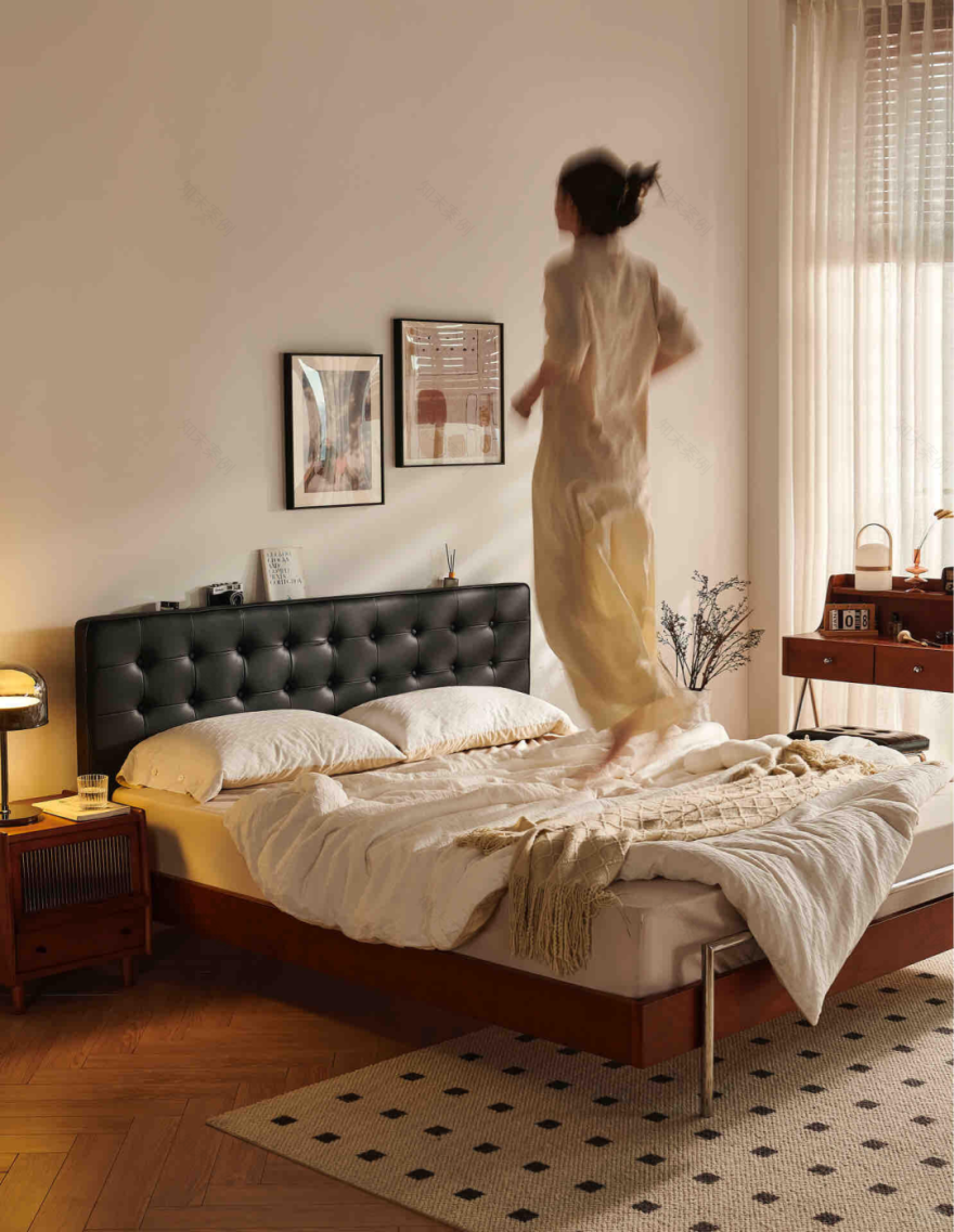 BANNER · 鉴赏 | 夏末静物语:从松弛感穿搭到“松弛感家居”-0