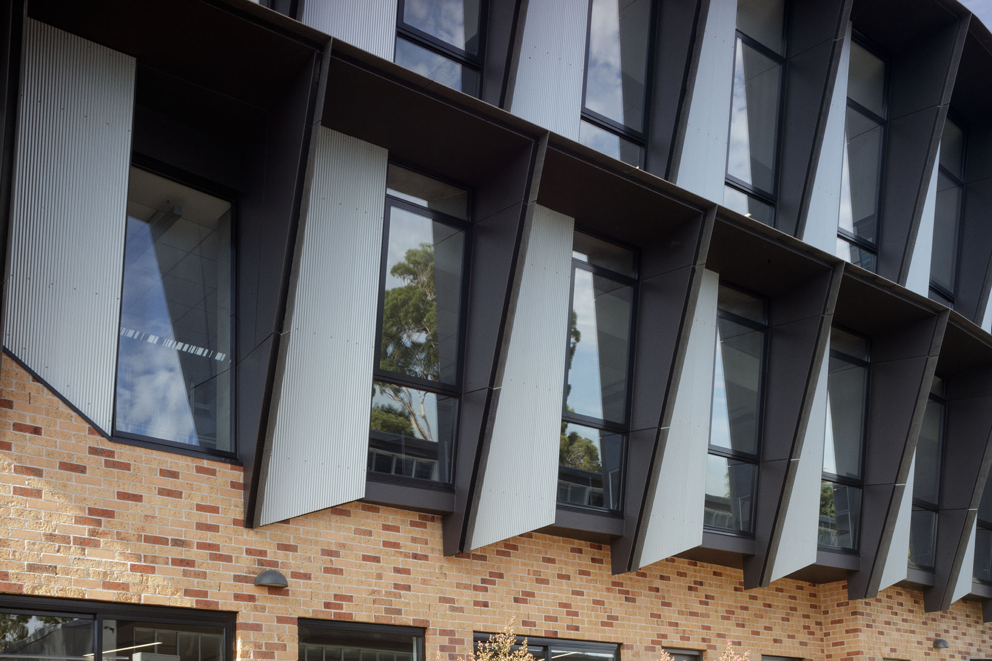墨尔本 McKinnon 高中多功能学习中心丨澳大利亚墨尔本丨H2o Architects-17