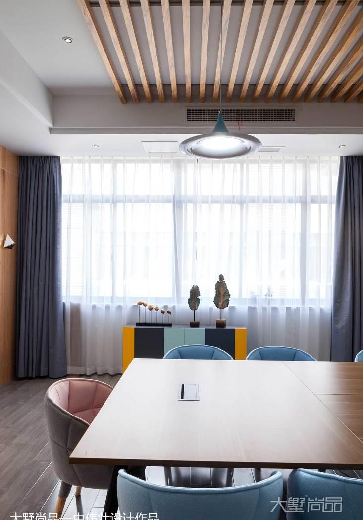 时尚公司办公空间，打造年轻态环境-26