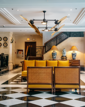 4 STAR HOTEL (1898 HOTEL)