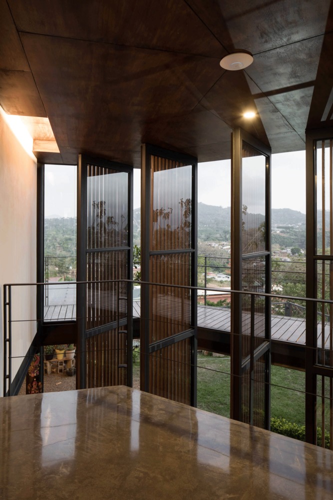 中央之屋 · 融入城市景观的简约现代住宅-37