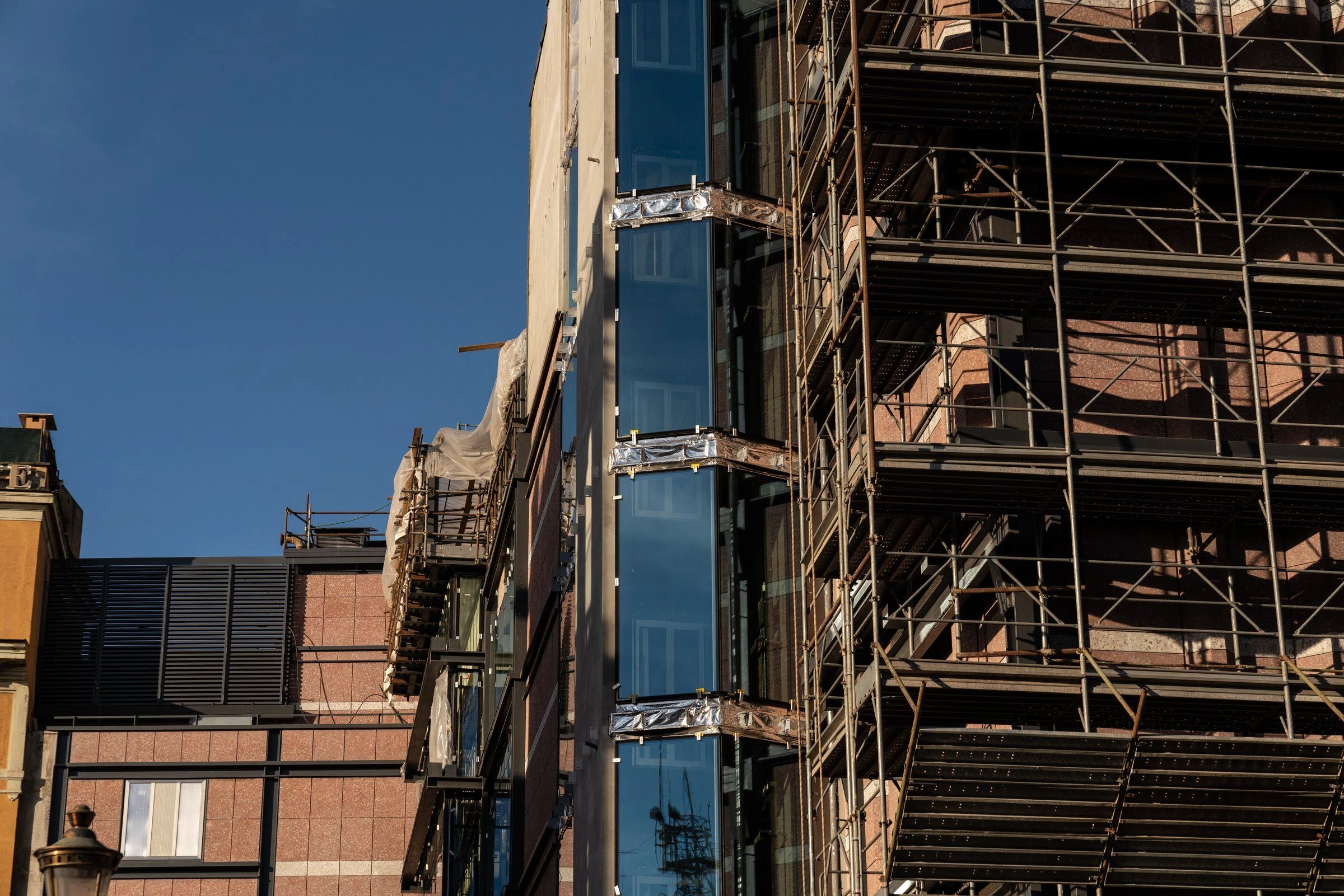 菲乌梅广场的文艺复兴百货丨意大利罗马丨2050+-40