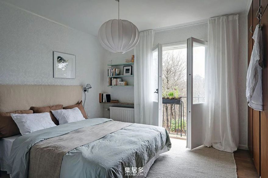 瑞典小屋复古壁纸与木墙设计-24