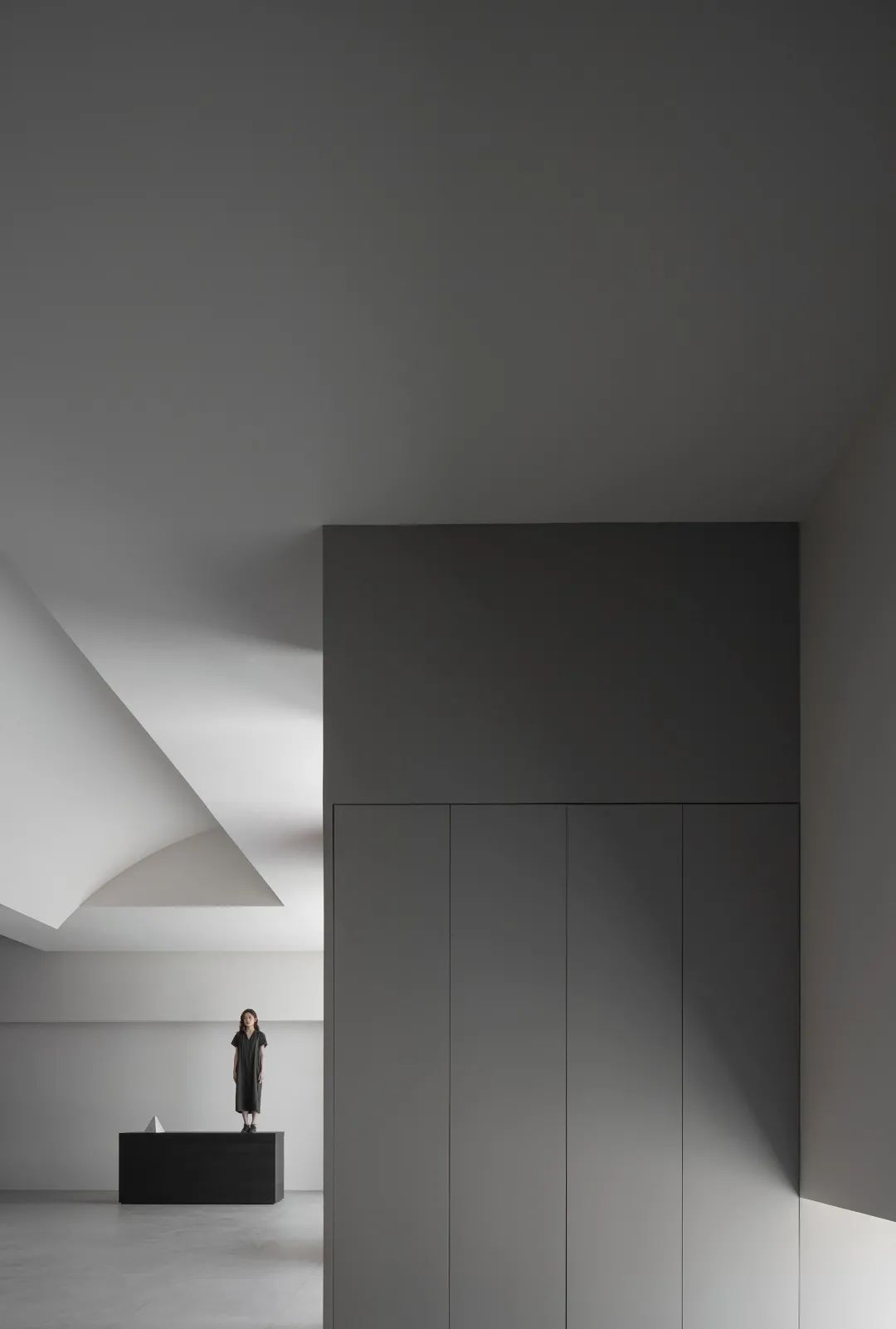 《无色解构》丨中国广东丨ZHANS·正向共合-31