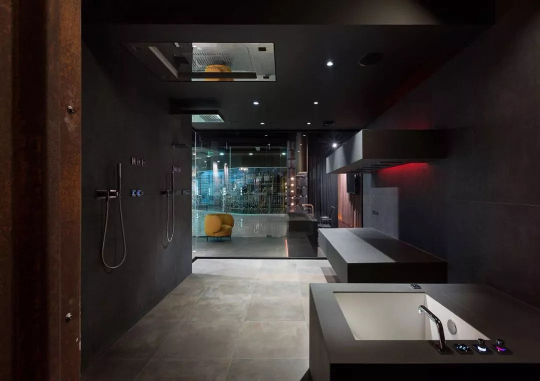 21 世纪科技时代卫浴展厅设计-40