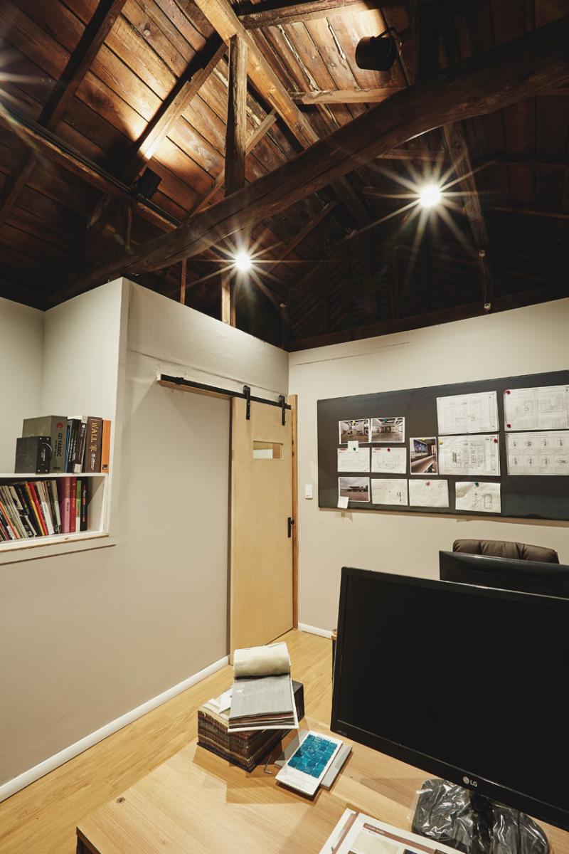 家庭式办公室，复古风情空间改造-11