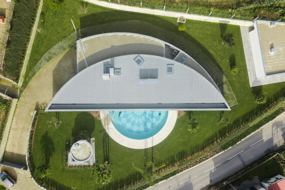 葡萄牙 Arouca 住宅 | 融入自然的"天眼"建筑-30
